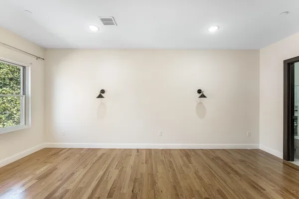 $3,000 | 65-67 Storms Avenue, Unit 3B, Jersey City, NJ 07306
