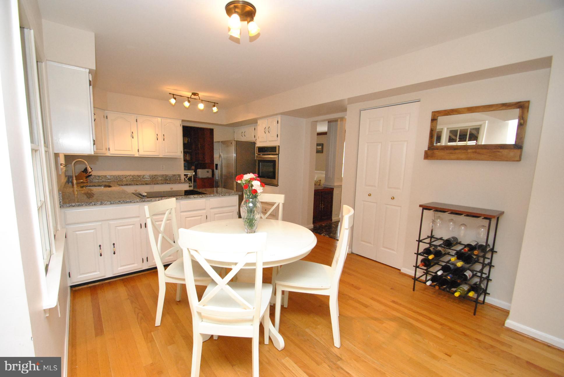 9549 Hallhurst Road Baltimore, MD 21236 - Photo 8 of 29 TABLE SPACE IN KITCHEN