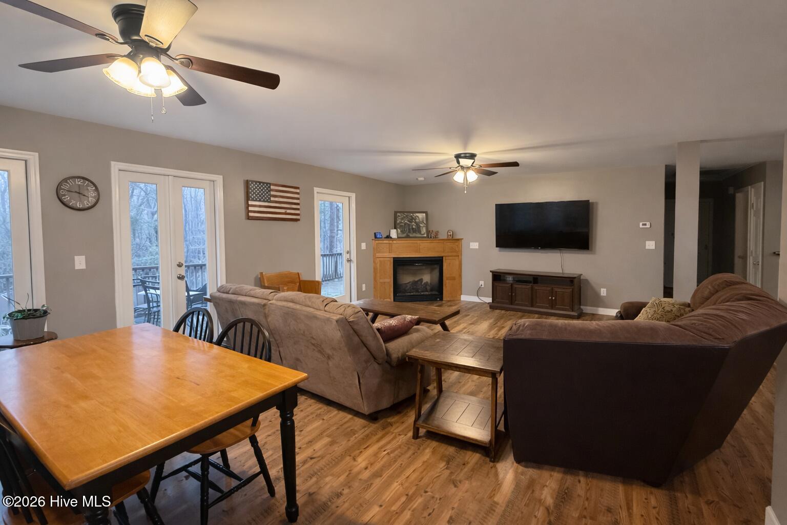 241 Riverbluff Road Trenton, NC 28585 - Photo 8 of 18 F37F7DE5-F572-4FD7-95C2-6688226BD512