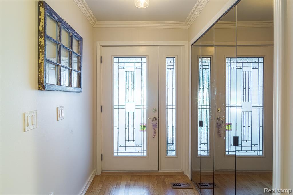 1707 Morningside Lane Rochester Hills, MI 48307 - Photo 8 of 37