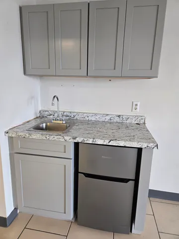 $217,900 | 550 Winnacunnet Road, Unit 206, Hampton, NH 03842