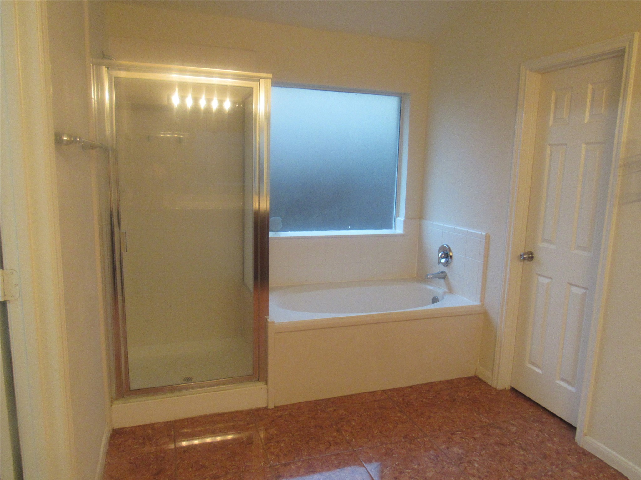 2611 Colony Haven Circle Spring, TX 77373 - Photo 15 of 18 The main bathroom has a separate shower and tub