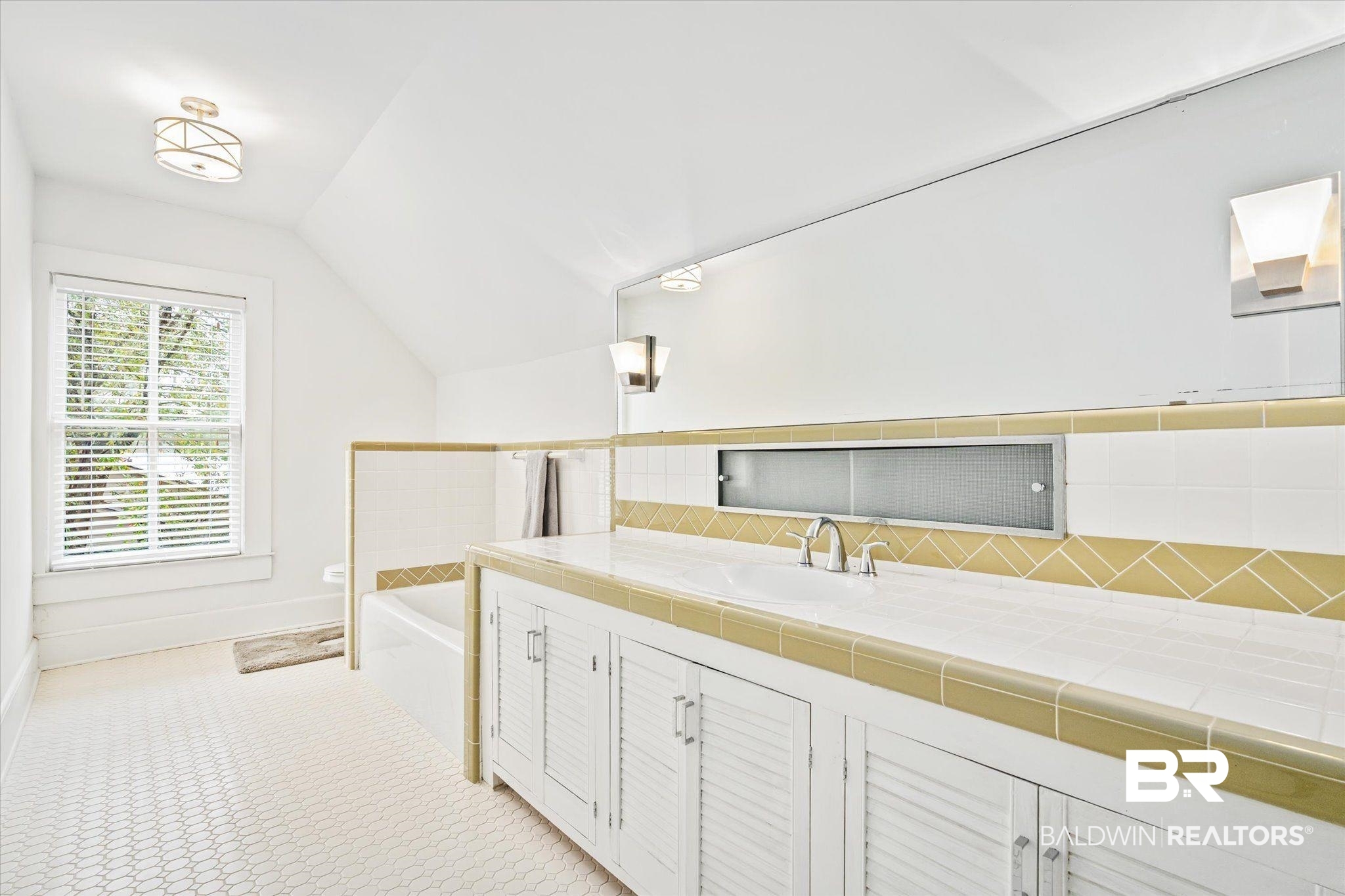 13 Hurlbert Street Mobile, AL 36607 - Photo 16 of 20
