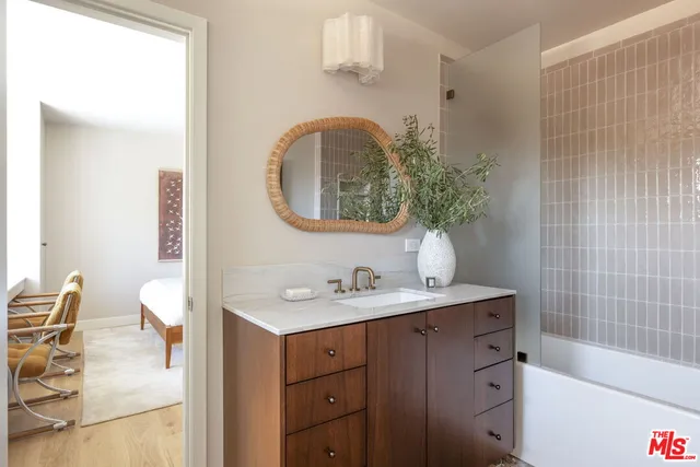 $2,359,000 | 3815 Chanson Drive, View Park, CA 90043