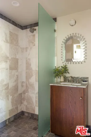 $2,359,000 | 3815 Chanson Drive, View Park, CA 90043