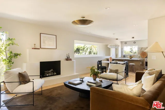 $2,359,000 | 3815 Chanson Drive, View Park, CA 90043