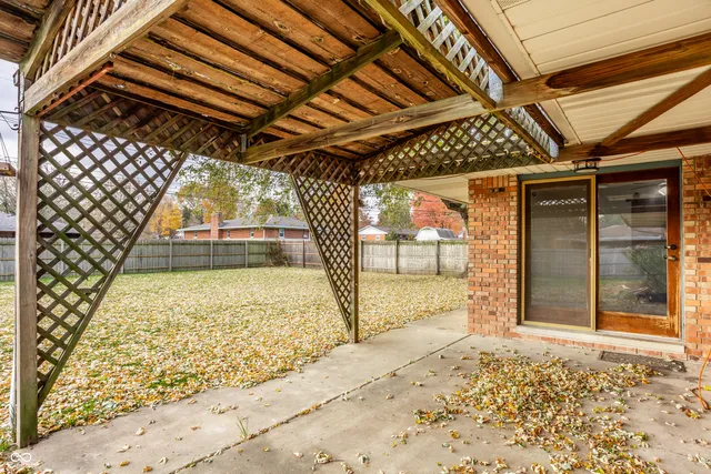 $300,000 | 325 Bangor Drive, Indianapolis, IN 46227