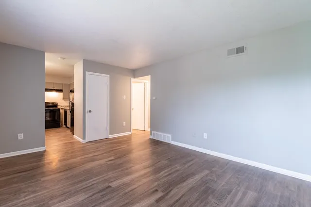 $1,195 | 325 South Center Street, Unit 22, Collierville, TN 38017