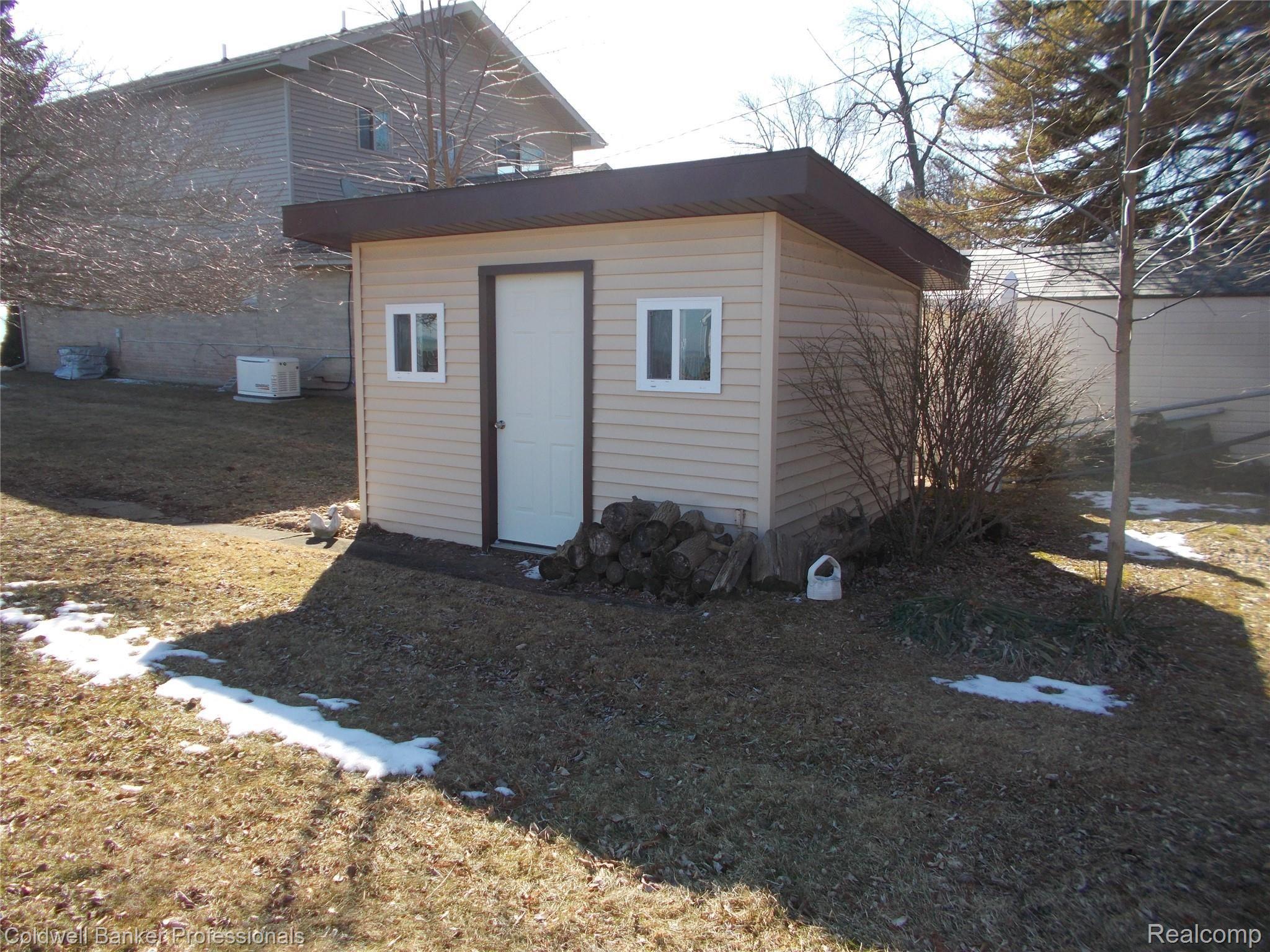 8309 Lakeshore Road Lexington, MI 48450 - Photo 21 of 39 DSCN0922.JPG