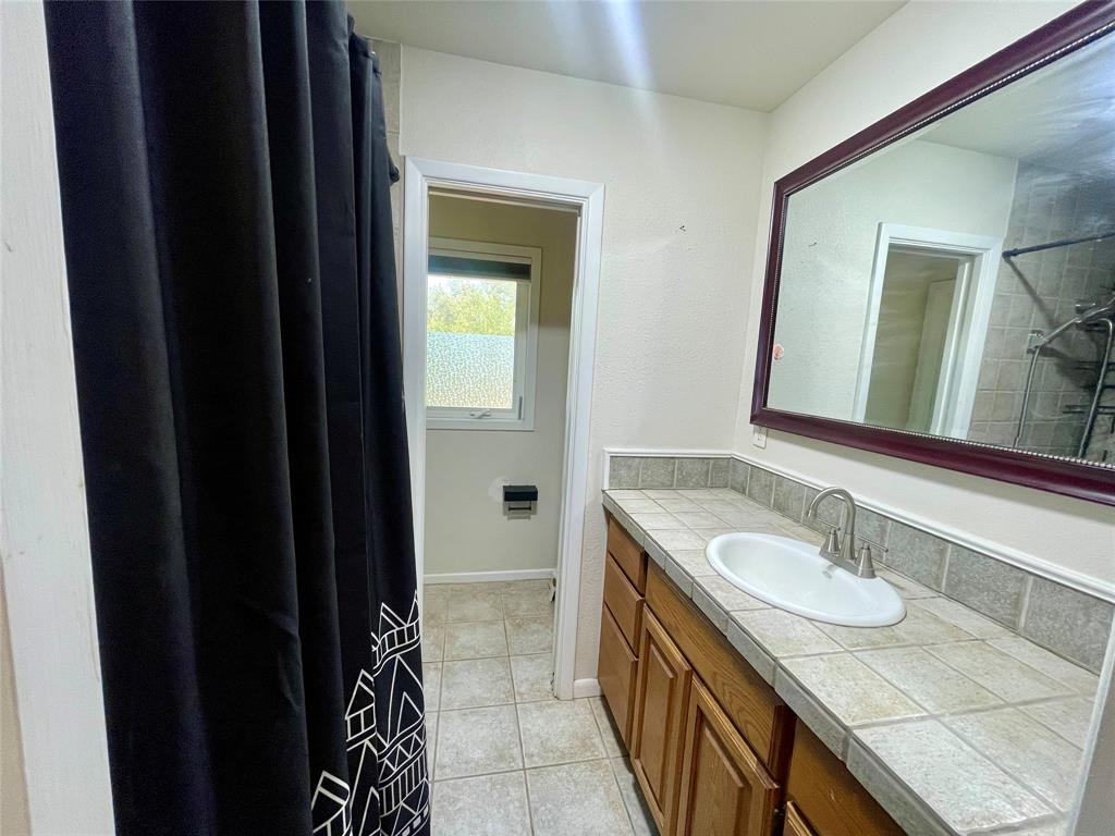 500 Green Street Quanah, TX 79252 - Photo 19 of 29