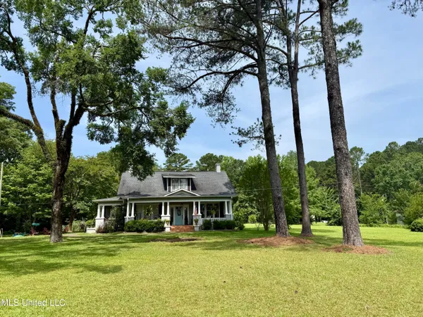 $649,000 | 385 Albert McMillin Road, Louisville, MS 39339