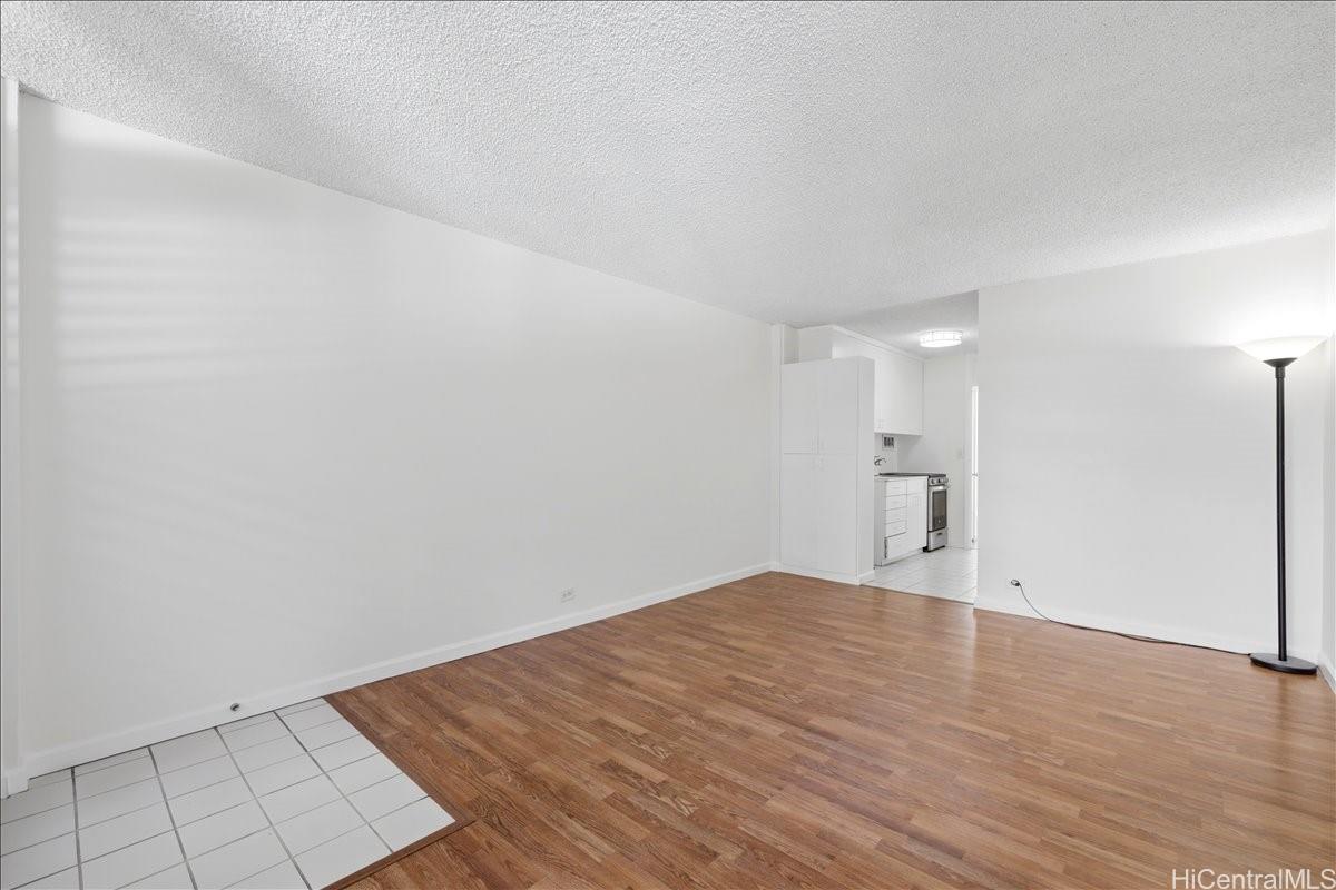 425 Ena Road, Unit 207B Honolulu, HI 96815 - Photo 4 of 25