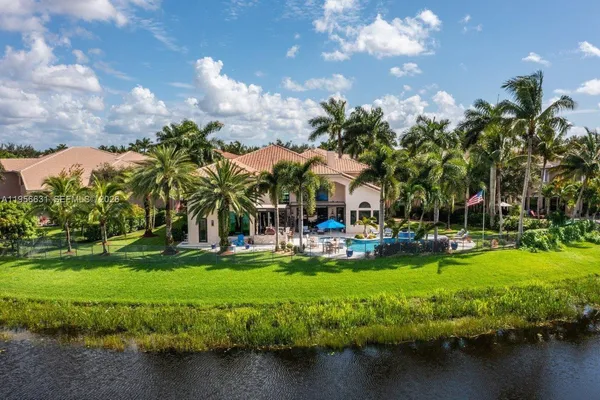 $2,152,000 | 8747 Caraway Lake Court, Boynton Beach, FL 33473