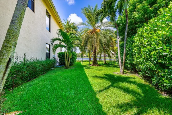 $2,152,000 | 8747 Caraway Lake Court, Boynton Beach, FL 33473