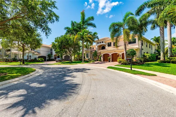 $2,152,000 | 8747 Caraway Lake Court, Boynton Beach, FL 33473