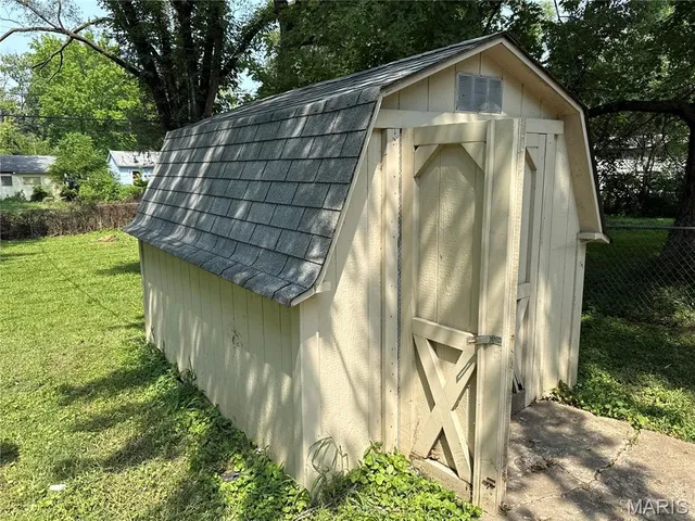 $69,900 | 10245 Duke Drive, St. Louis, MO 63136