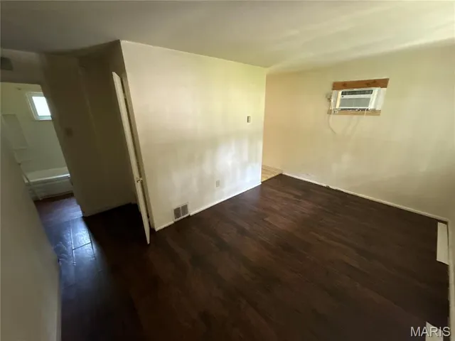 $69,900 | 10245 Duke Drive, St. Louis, MO 63136