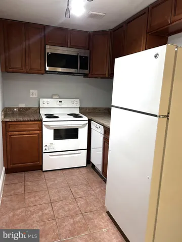 $1,600 | 16501 Telescope Lane, Dumfries, VA 22026