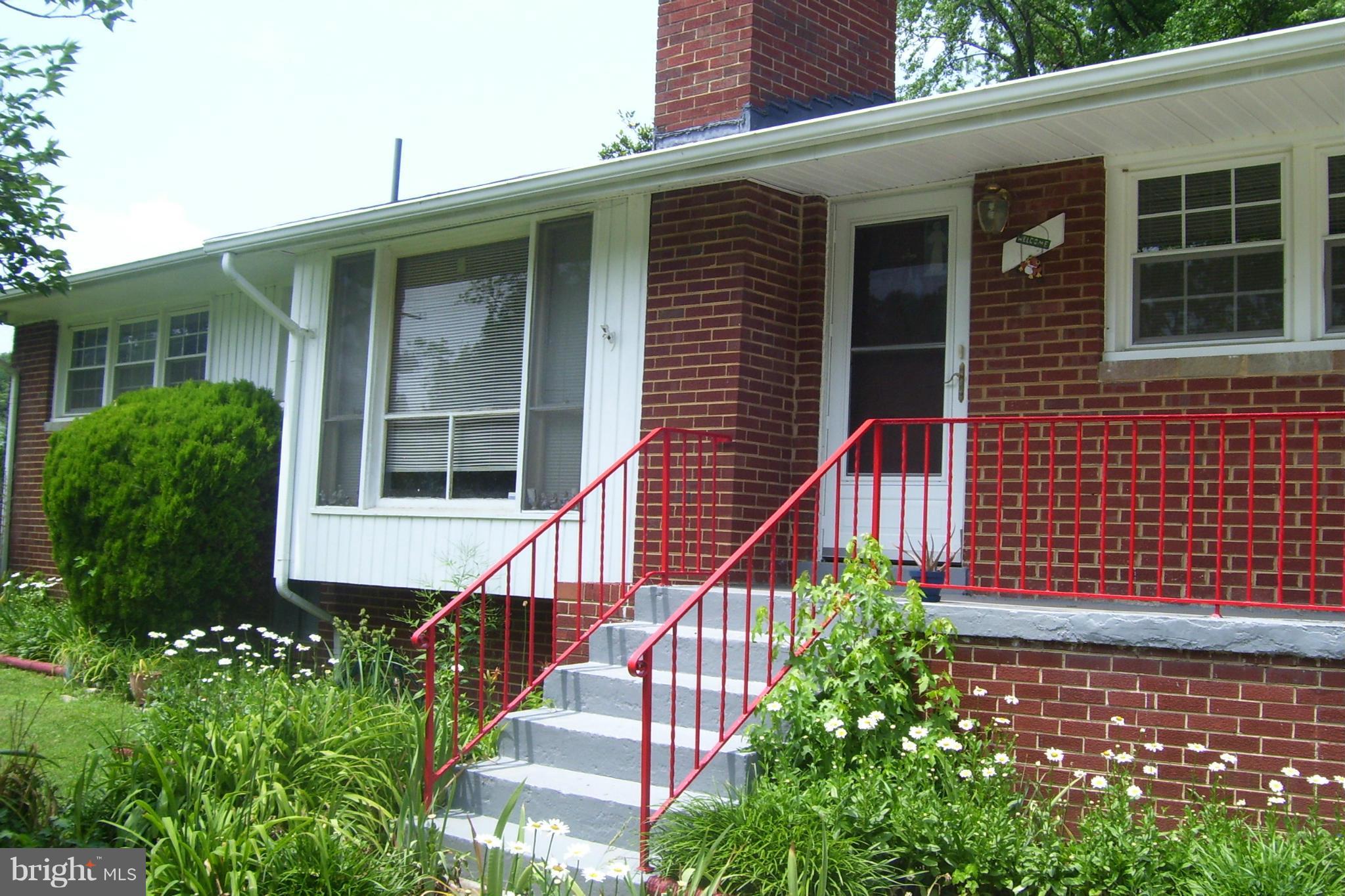 8205 Fort Foote Road Fort Washington, MD 20744 - Photo 2 of 18 Exterior (General)