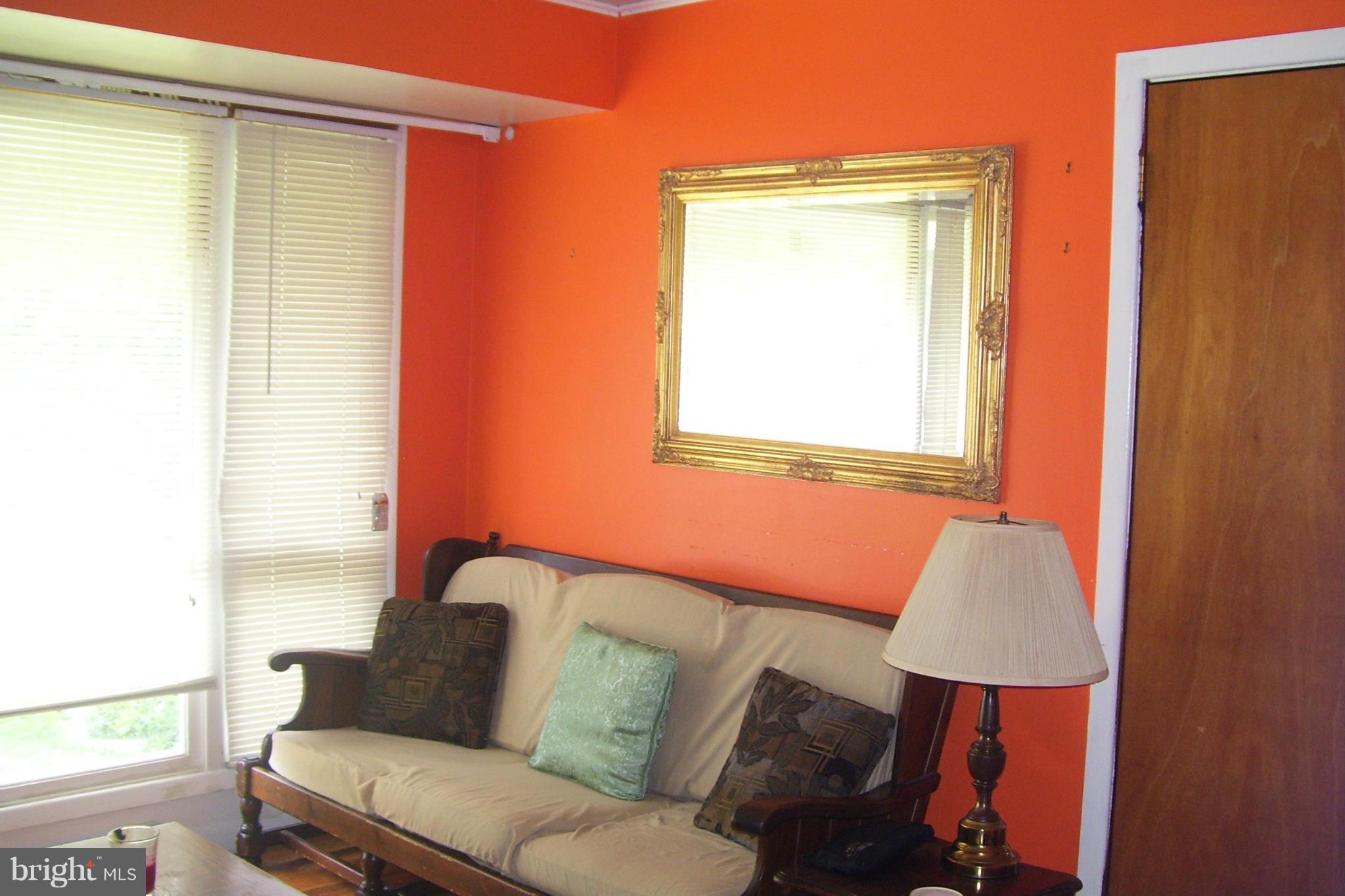 8205 Fort Foote Road Fort Washington, MD 20744 - Photo 6 of 18 Living Room