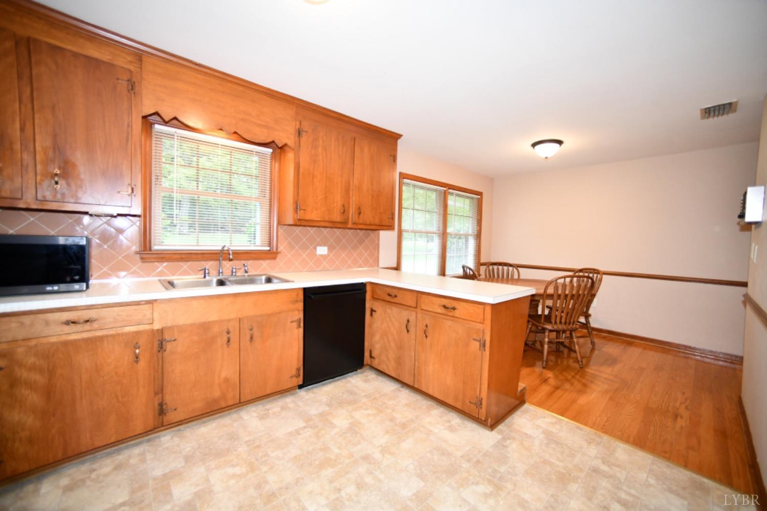 223 Charldon Road Lynchburg, VA 24501 - Photo 14 of 30 Gallery Image 14