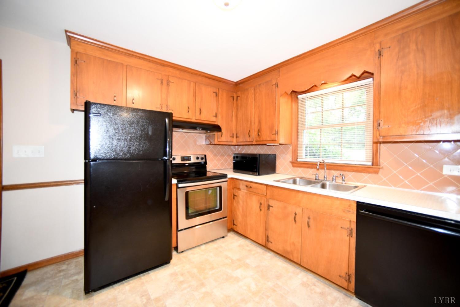 223 Charldon Road Lynchburg, VA 24501 - Photo 16 of 30 Gallery Image 16