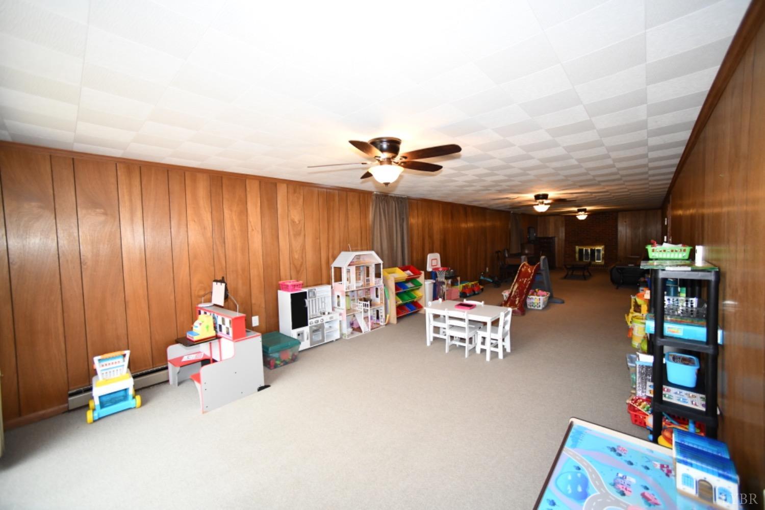 223 Charldon Road Lynchburg, VA 24501 - Photo 26 of 30 Gallery Image 26