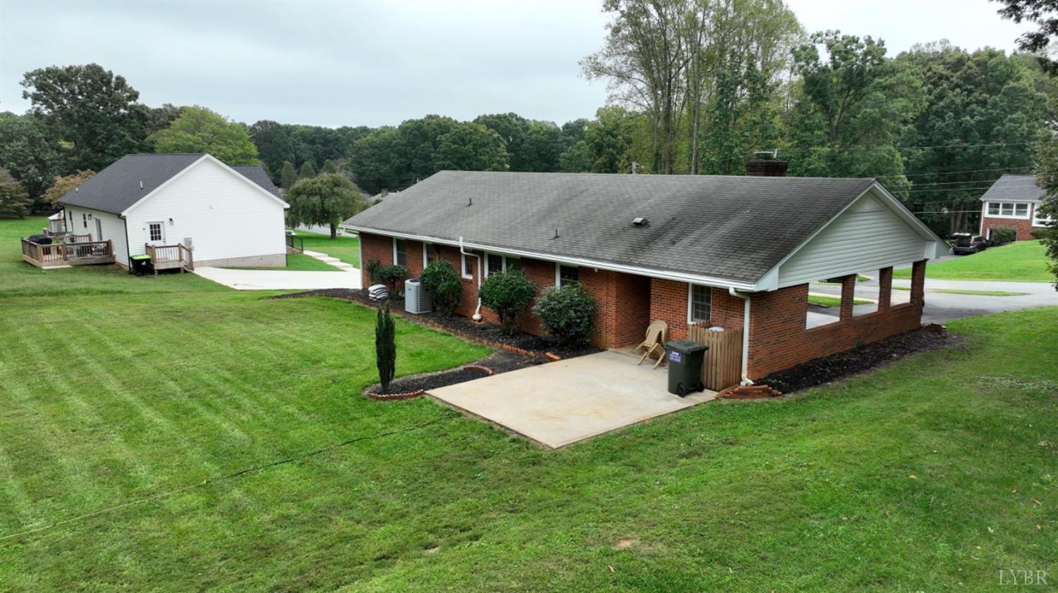 223 Charldon Road Lynchburg, VA 24501 - Photo 5 of 30 Gallery Image 5