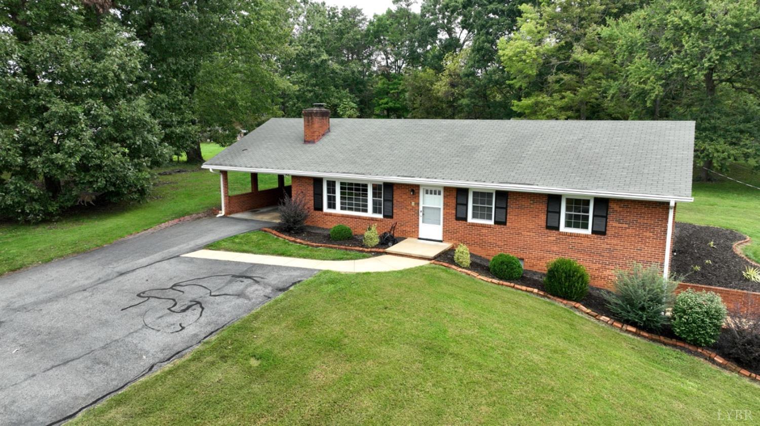 223 Charldon Road Lynchburg, VA 24501 - Photo 6 of 30 Gallery Image 6
