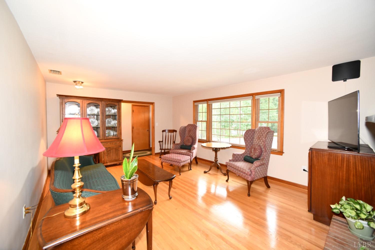 223 Charldon Road Lynchburg, VA 24501 - Photo 10 of 30 Gallery Image 10