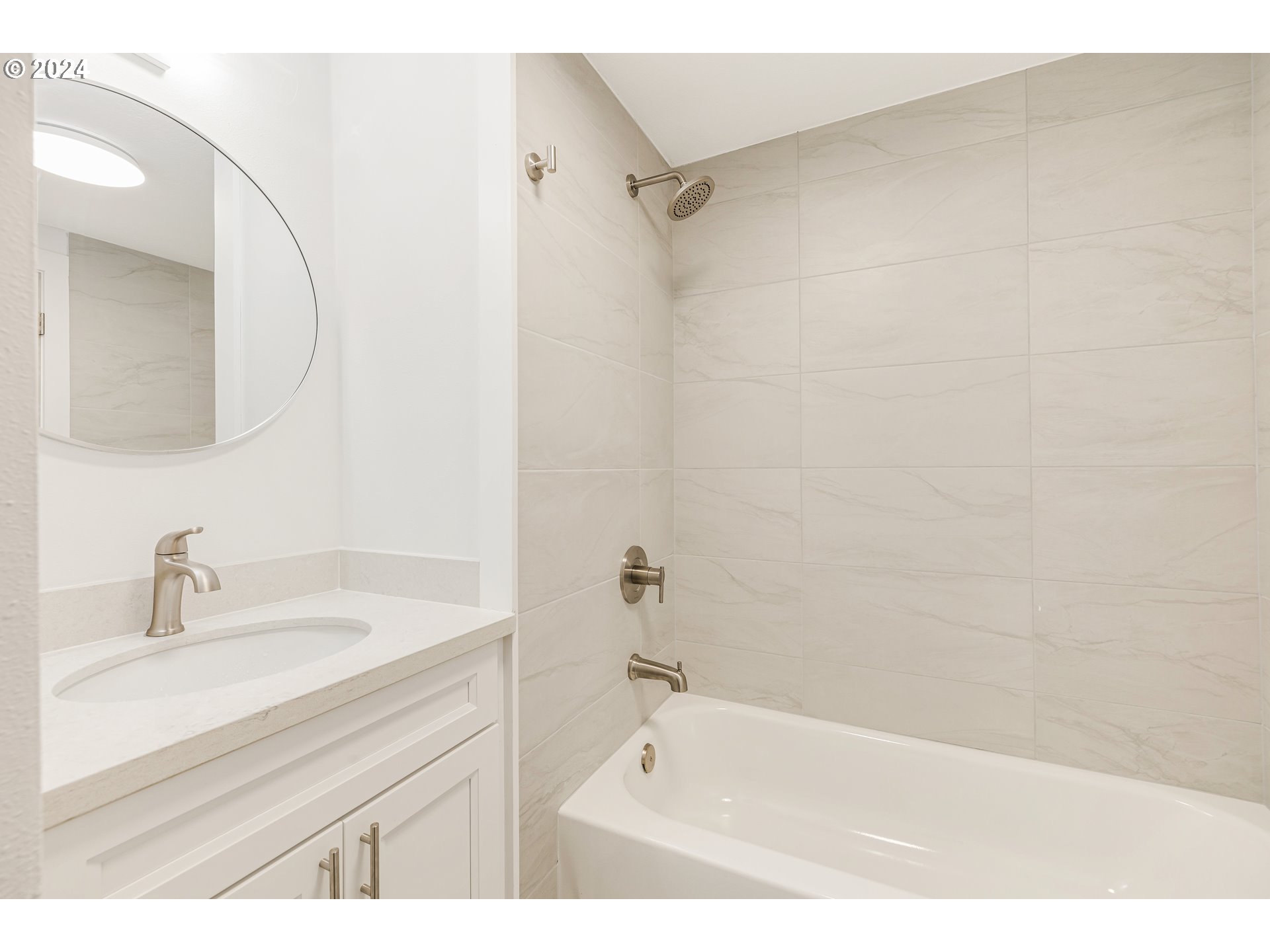 32968 Southwest Plum Tree Court Cornelius, OR 97113 - Photo 22 of 30 a bathroom with a bathtub and a sink