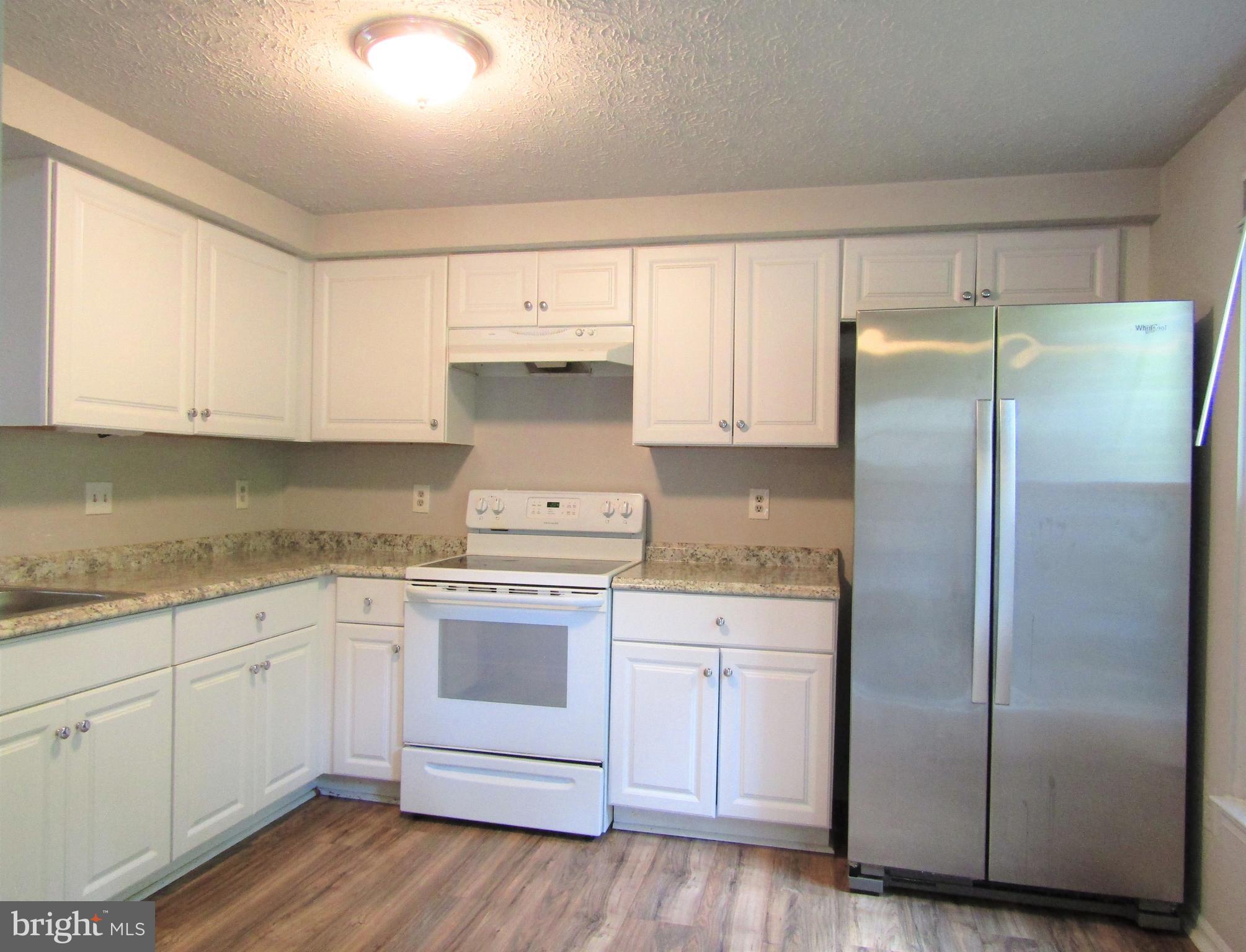9141 Blarney Stone Drive Springfield, VA 22152 - Photo 2 of 35