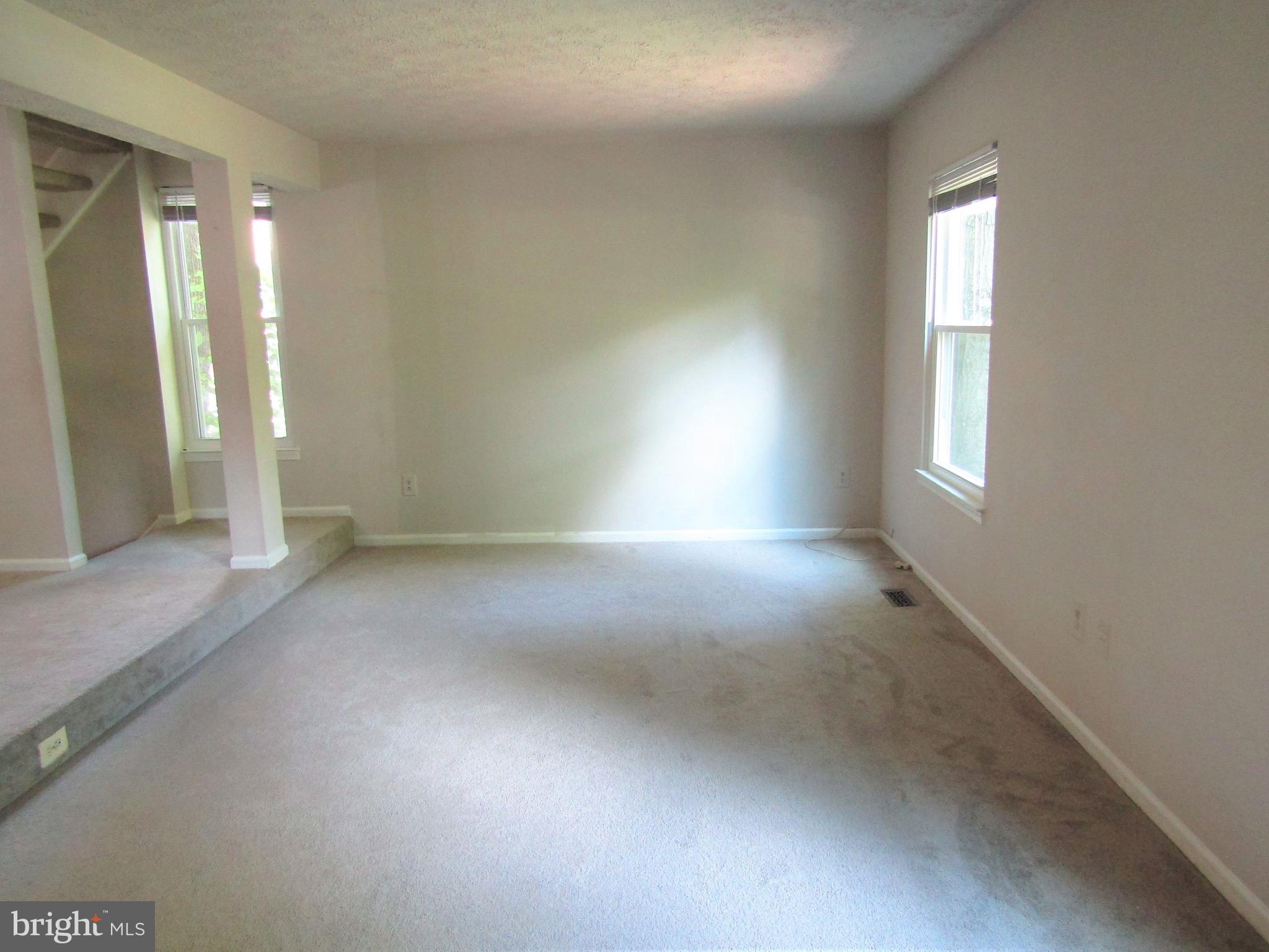 9141 Blarney Stone Drive Springfield, VA 22152 - Photo 11 of 35
