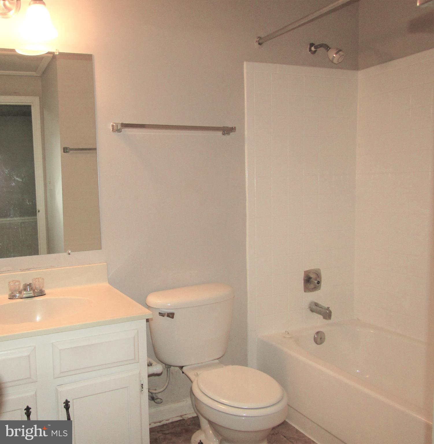 9141 Blarney Stone Drive Springfield, VA 22152 - Photo 14 of 35