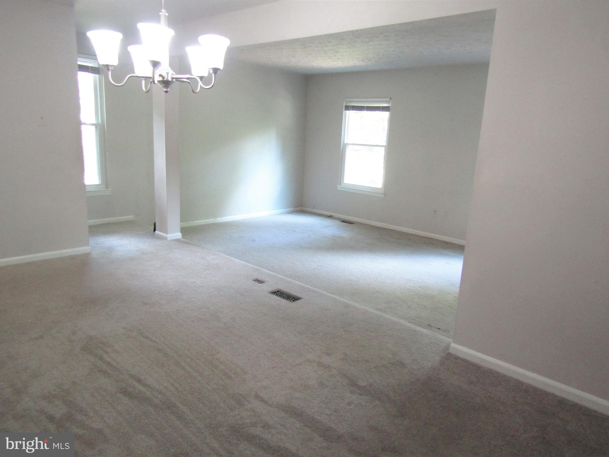 9141 Blarney Stone Drive Springfield, VA 22152 - Photo 8 of 35
