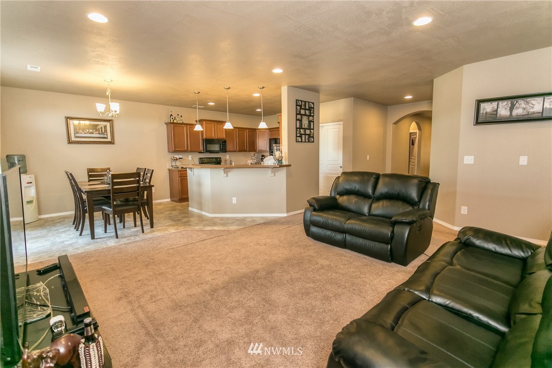 719 South Rees Street Moses Lake, WA 98837 - Photo 5 of 23 Gallery Image 5