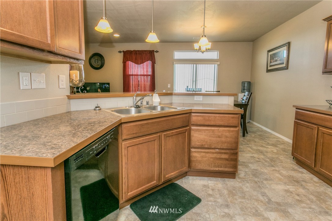 719 South Rees Street Moses Lake, WA 98837 - Photo 7 of 23 Gallery Image 7