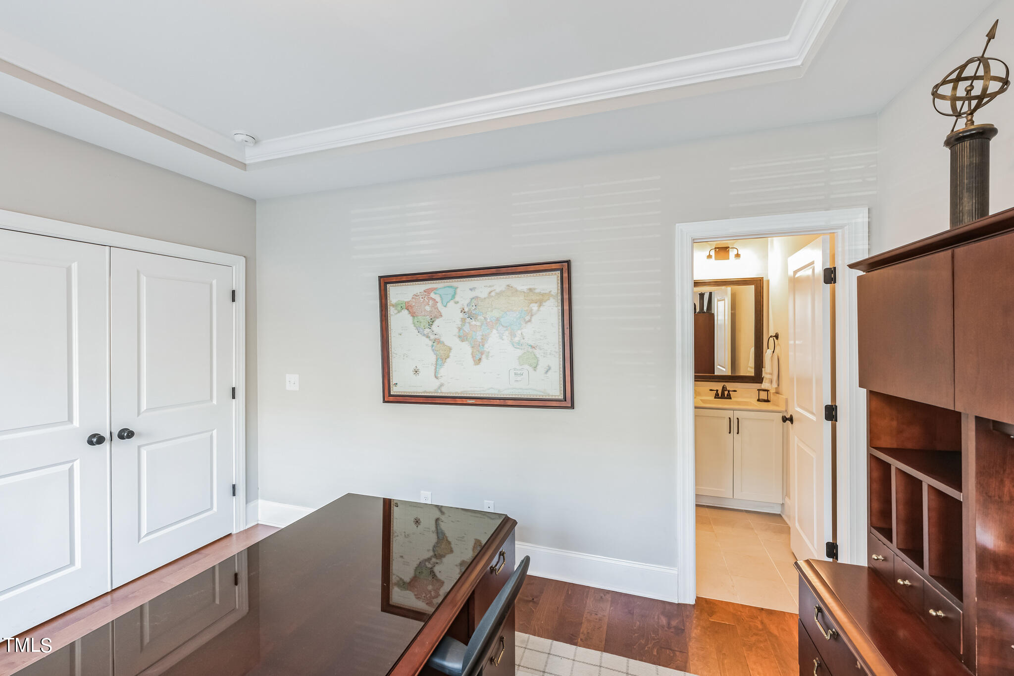 1606 Bowery Drive Raleigh, NC 27607 - Photo 7 of 40 1606_Bowery_Dr_Raleigh_NC_27607_USA-Livi