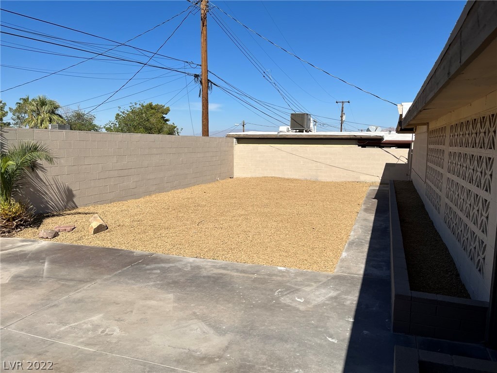 244 Hillcrest Drive Henderson, NV 89015 - Photo 33 of 42