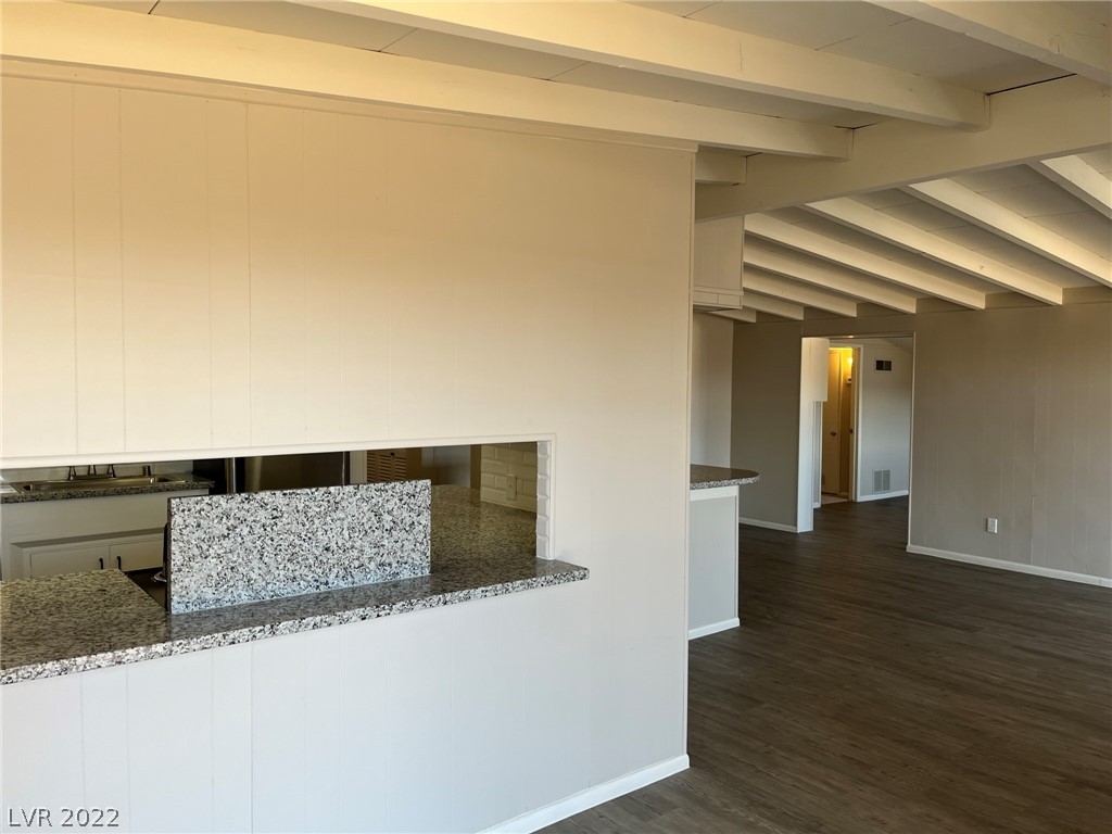 244 Hillcrest Drive Henderson, NV 89015 - Photo 6 of 42