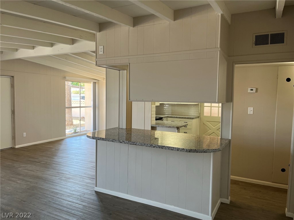 244 Hillcrest Drive Henderson, NV 89015 - Photo 8 of 42