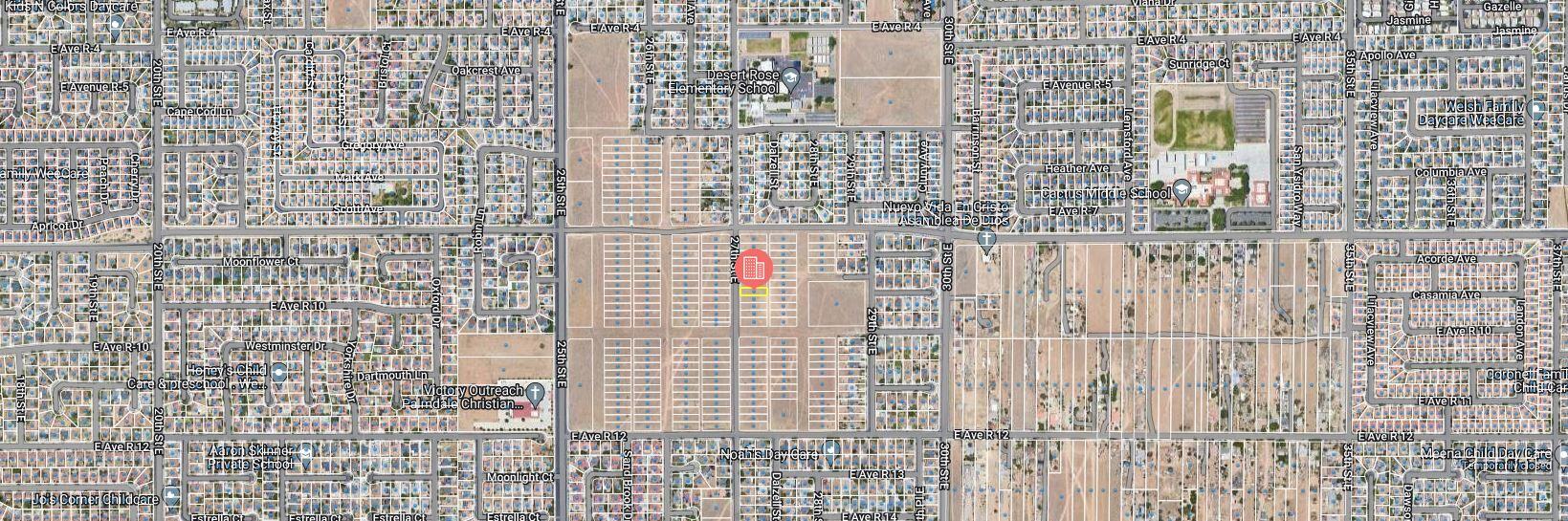 Vac/27th, Unit VIC R10 Palmdale, CA 93550 - Photo 2 of 6 a bathroom with a shower