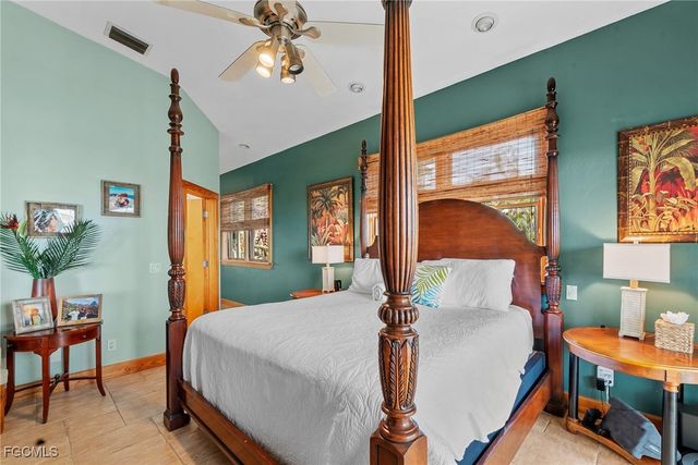 $1,850,000 | 7377 Pineland Road, Bokeelia, FL 33922