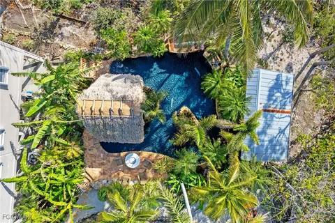 $1,850,000 | 7377 Pineland Road, Bokeelia, FL 33922