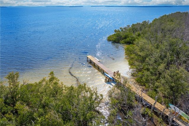 $1,850,000 | 7377 Pineland Road, Bokeelia, FL 33922