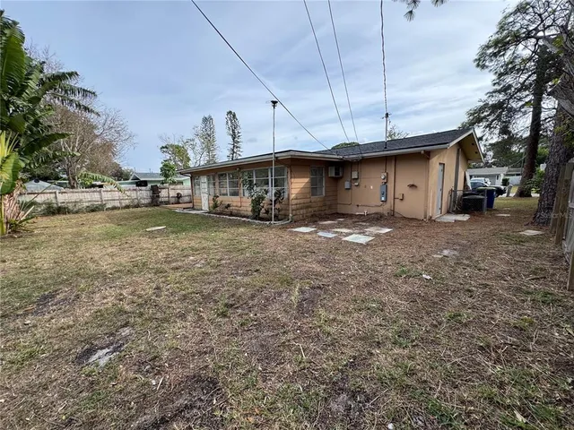 $2,499 | 1764 Thames Street, Clearwater, FL 33755