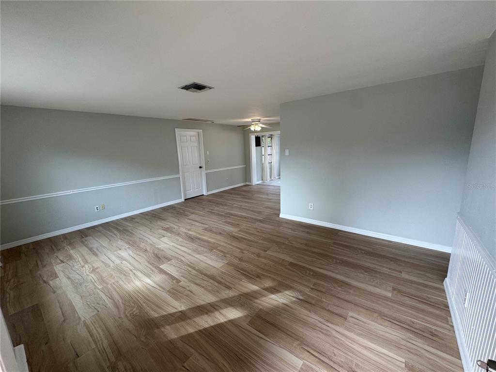 1764 Thames Street Clearwater, FL 33755 - Photo 2 of 15