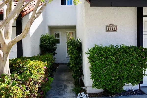 $4,400 | 1318 Applecross Lane, Huntington Beach, CA 92648