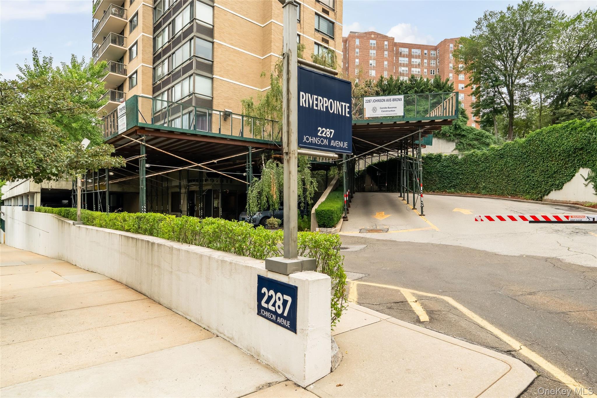 2287 Johnson Avenue, Unit 10B Bronx, NY 10463 - Photo 3 of 27