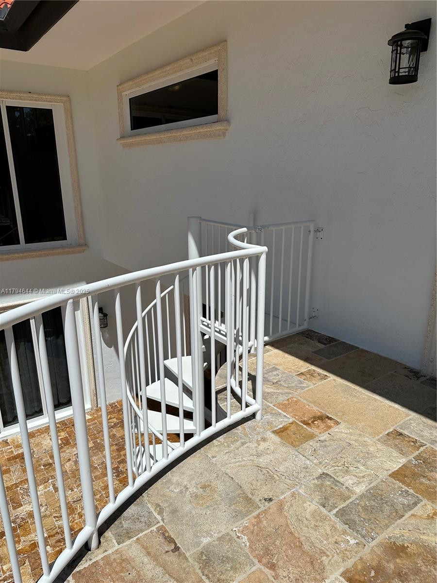 10600 Southwest 69th Avenue Pinecrest, FL 33156 - Photo 21 of 43